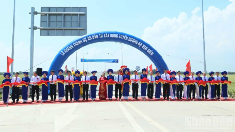 Khánh thành tuyến đường bộ ven biển vốn đầu tư 4.800 tỷ đồng