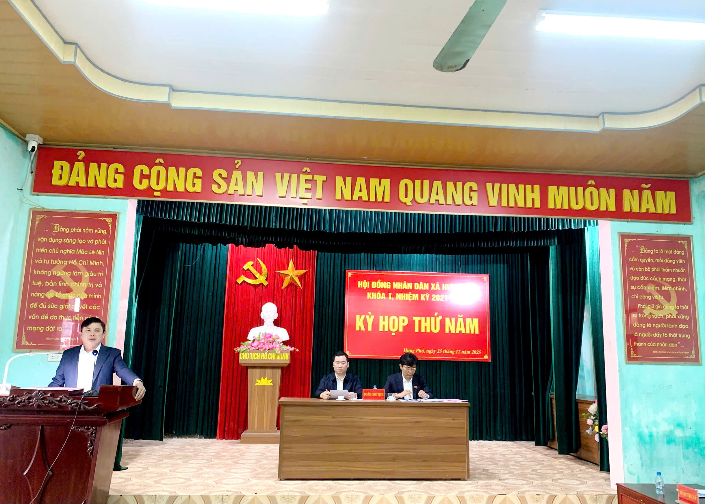 HĐND xã Hưng Phú  khoá I, nhiệm kỳ 2021-2026 tổ chức kỳ họp thứ Năm
