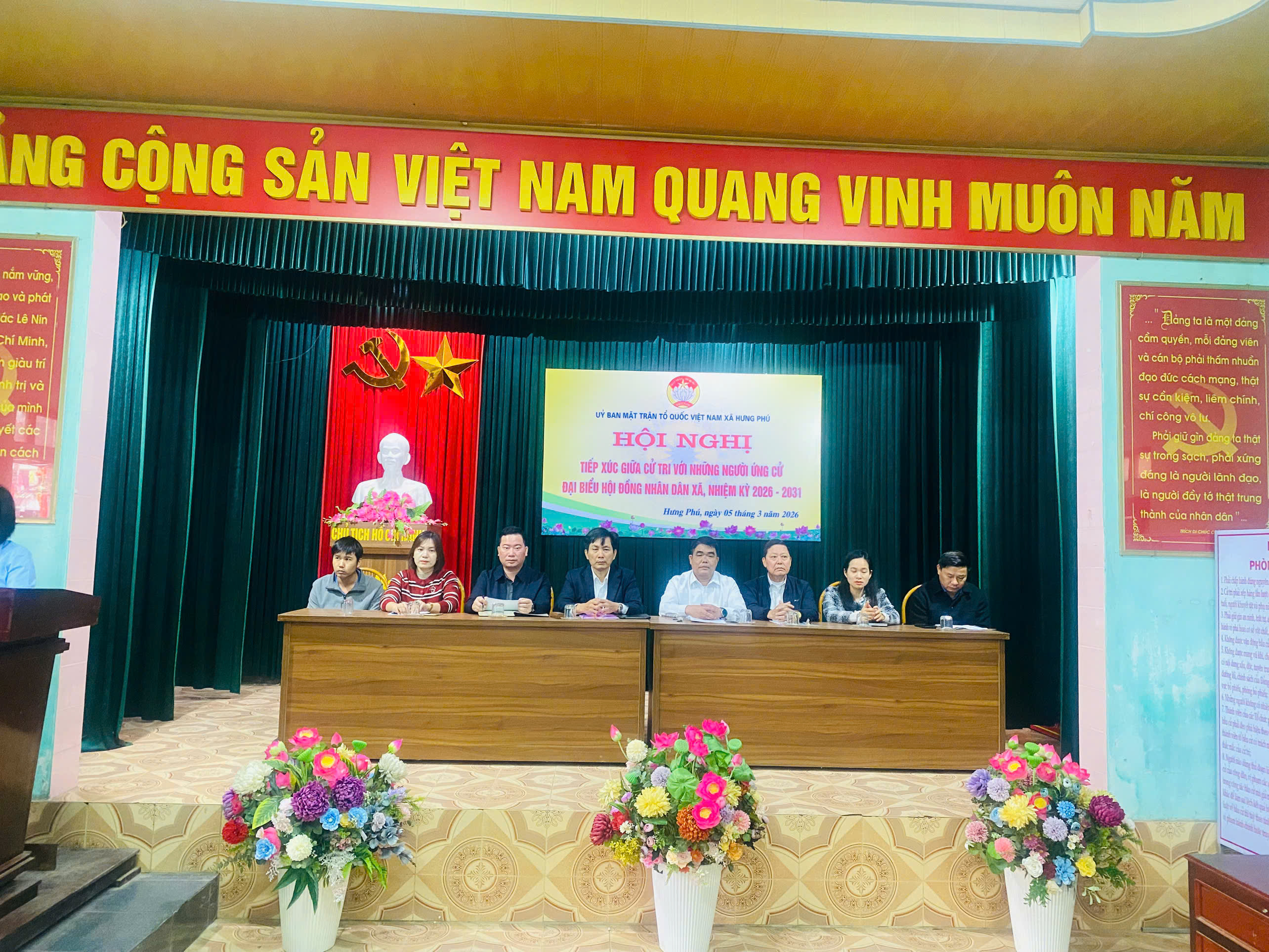 Ban thường trực Uỷ ban MTTQVN xã Hưng Phú tổ chức hội nghị tiếp xúc cử tri vận động bầu cử tại 4 đơn vị bầu cử